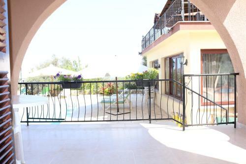 Five Fingers Holiday Bungalows