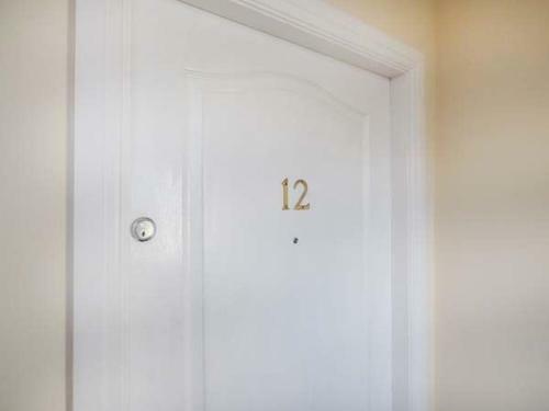 Flat 11