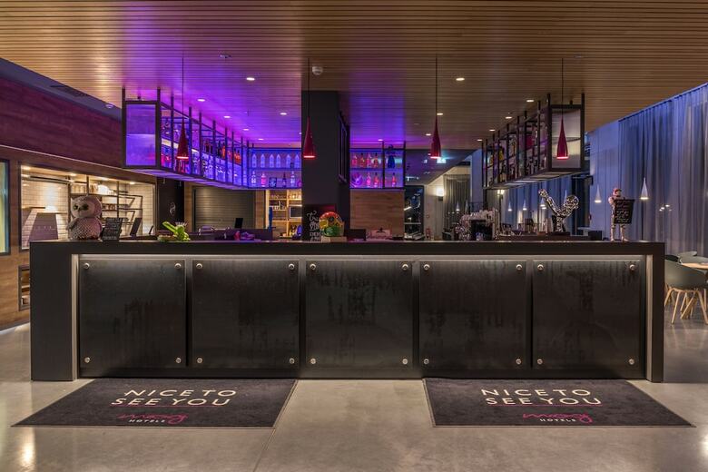 Hotel Moxy Edinburgh Airport