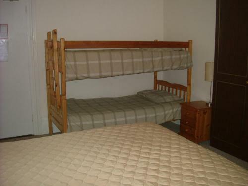 Hostal Thalatta Guest House