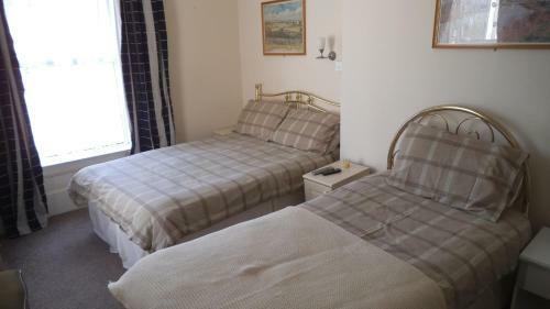 Hostal Thalatta Guest House