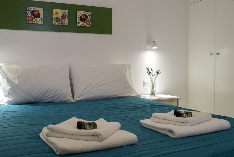 Meli Apartments & Villas