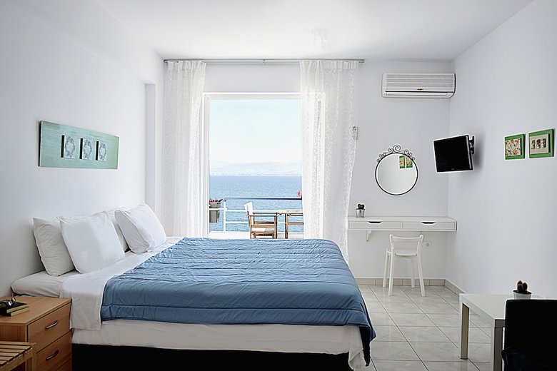 Meli Apartments & Villas