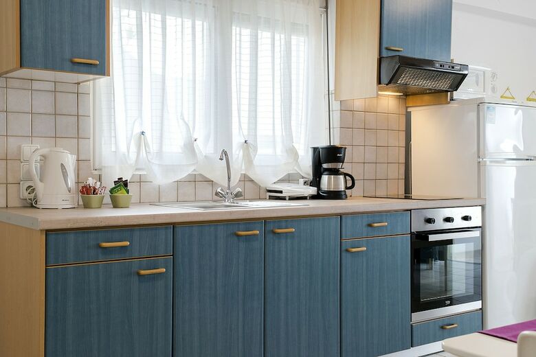 Meli Apartments & Villas