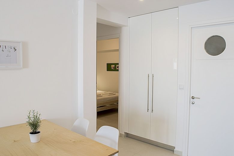 Meli Apartments & Villas