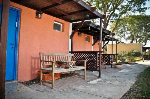 Gan Hakramim Country Lodging