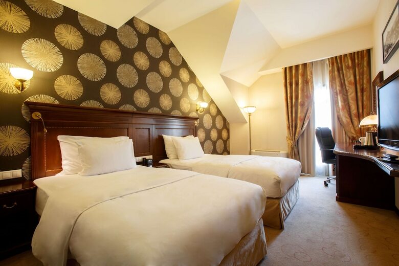 Doubletree By Hilton Hotel Sighisoara - Cavaler