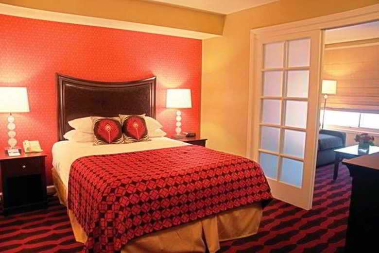 Hotel Peacock Suites