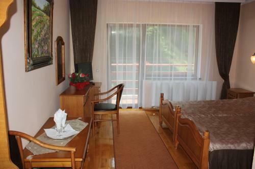Hostal Pension Curmatura Stezii