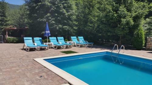Hostal Pension Curmatura Stezii
