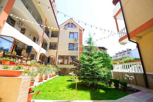 Hostal Complex Marinn 2