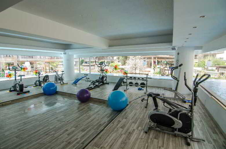 Aparthotel Phoenicia Holiday Resort