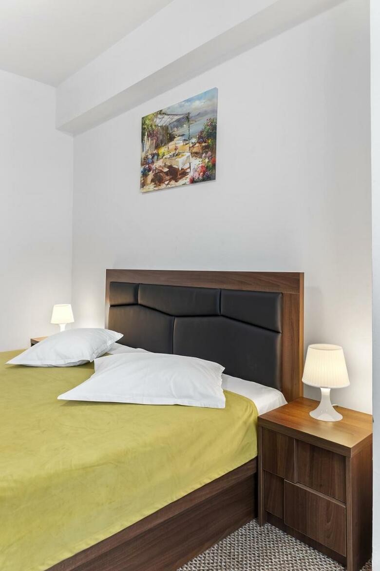 Lina Hotel