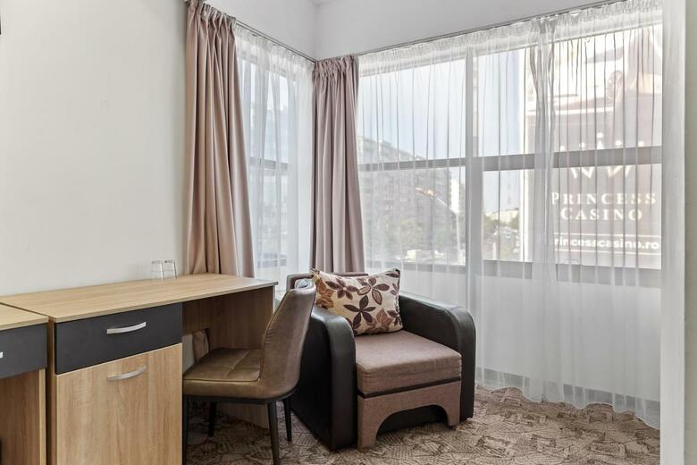 Lina Hotel