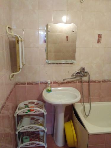 Apartment At Obvodny Kanal 4