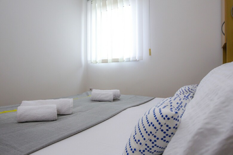 Lucky Luke Pool Apartments