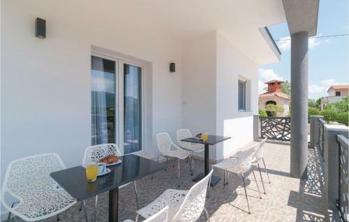 Three-bedroom Holiday Home In Seoca