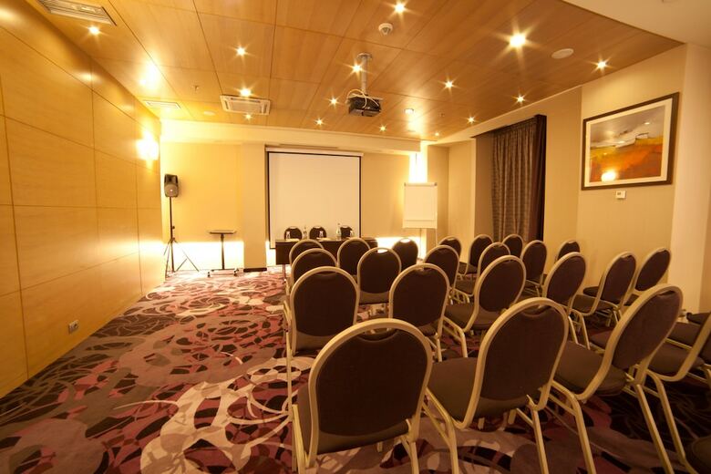 Hotel Doubletree By Hilton Bucharest