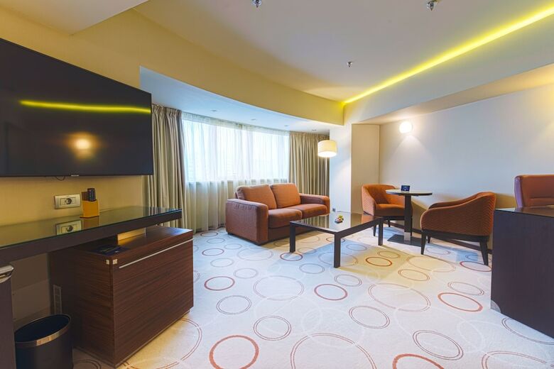 Hotel Doubletree By Hilton Bucharest