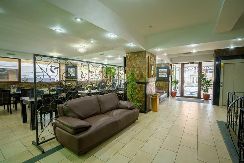 Avis Boutique Hotel