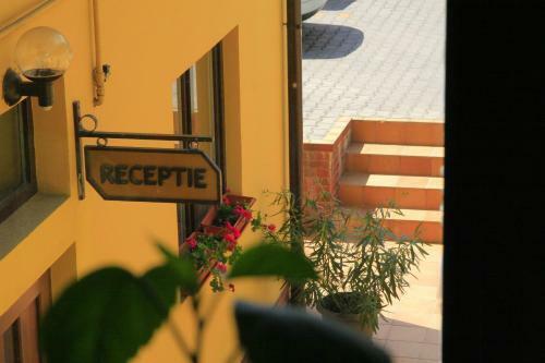Hostal Pensiunea Blanca