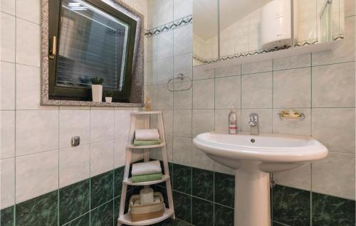 One-bedroom Apartment In Klek