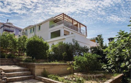 One-bedroom Apartment In Klek