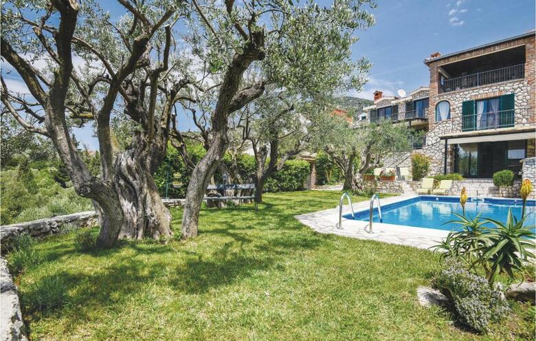 Holiday Home Kremeno Cr