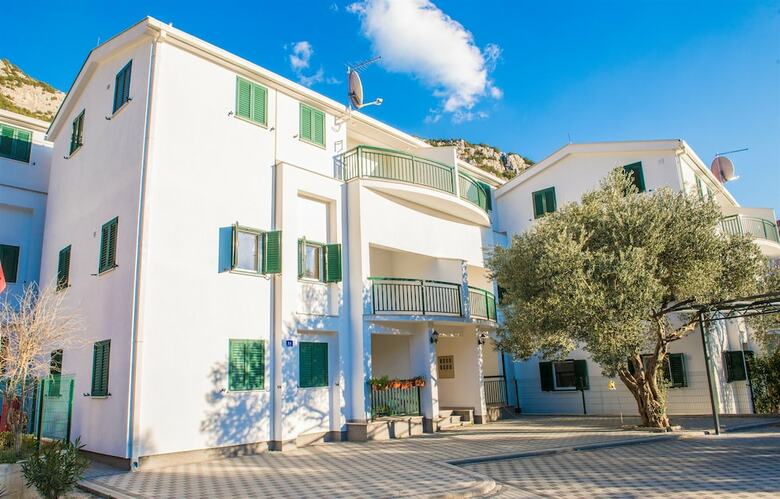 Apartments Denis