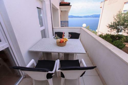 Apartments Gabrijela - Villa Komarna