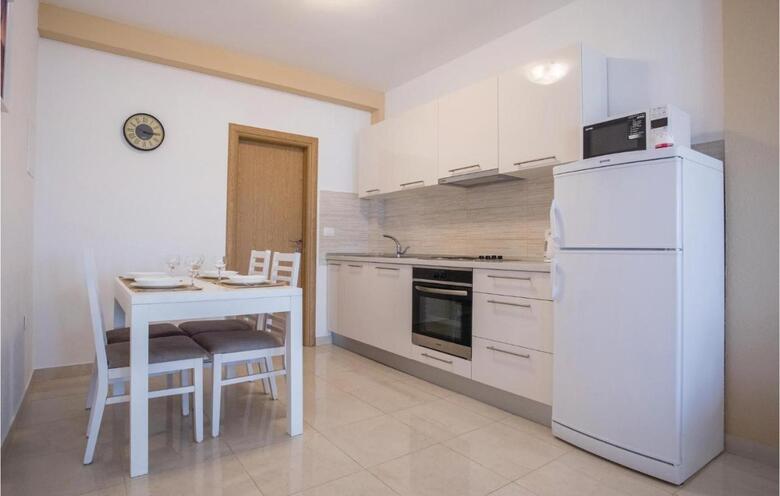 One-bedroom Apartment In Komarna