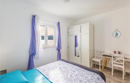 Three-bedroom Apartment In Komarna