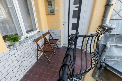 Apartamento Premium Studio Szervita Square