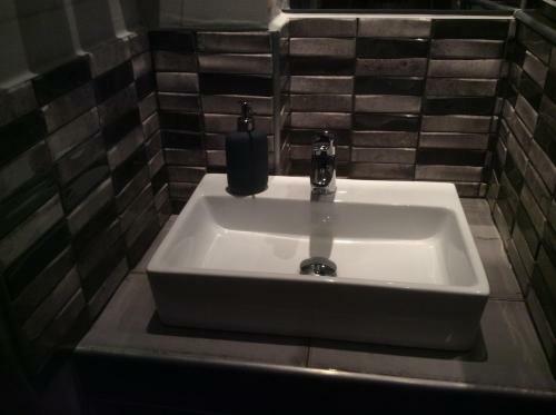 Onyx Apartment