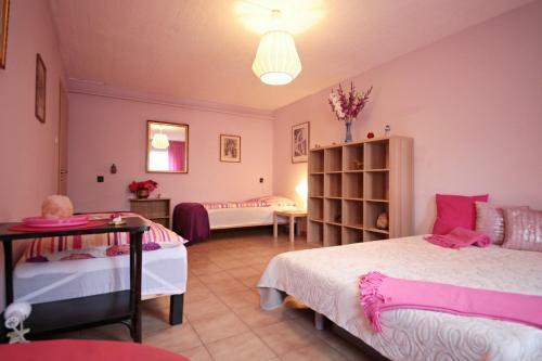 Villa Kertv�rosi Csal�di H�z