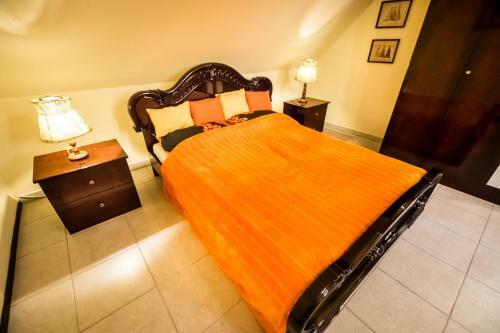 Villa Kertv�rosi Csal�di H�z