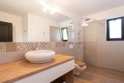 Hostal Pensiunea Lucia