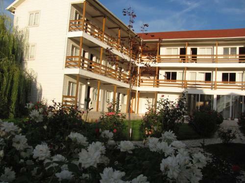 Hostel White Inn