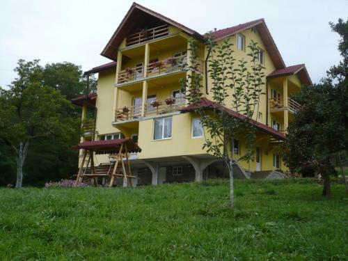Hostal Pensiunea Tiuta