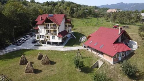 Hostal Pensiunea Tiuta
