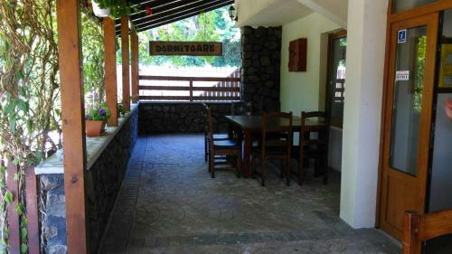Hostal Pensiunea Trei Ponei