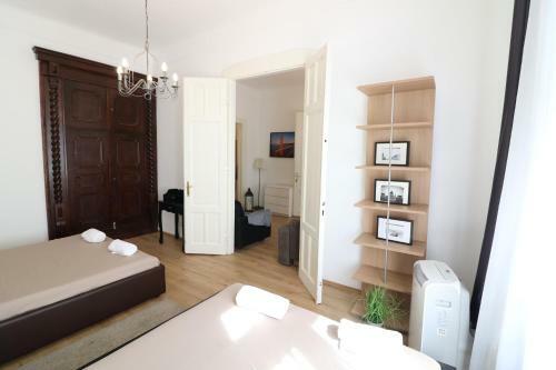 Real Apartments Wessel�nyi