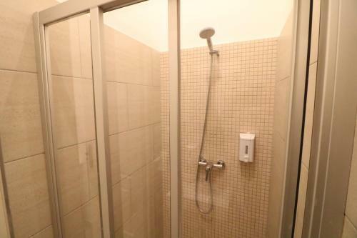 Real Apartments Wessel�nyi