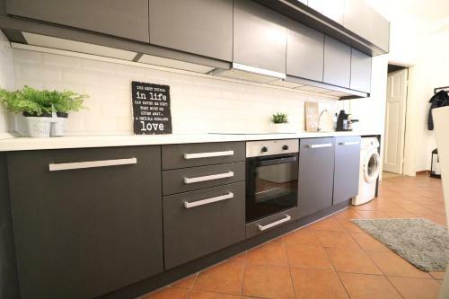 Real Apartments Wessel�nyi