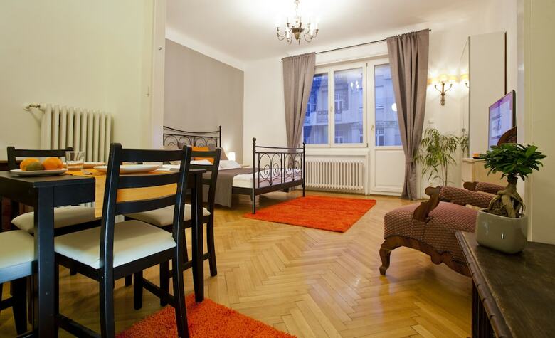 Parliament Penthouse Boutique B&B