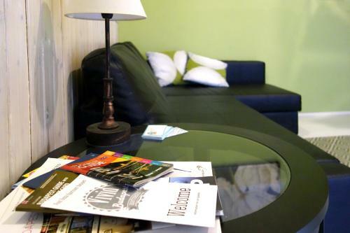 Vivid Rozsa Apartment