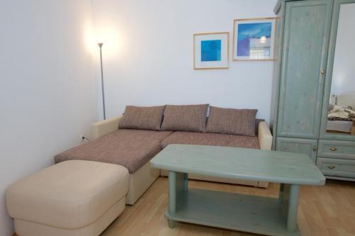 Zoli Apartmanok-balcony K�lcsey 32