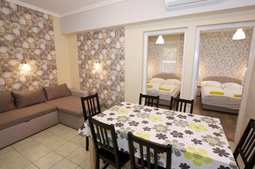 Zoli Apartmanok-timi K�lcsey 34-36