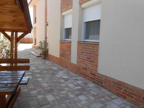 Imola �s Andrea Apartmanh�z 2