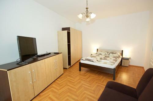 Zoli Apartmanok-peti K�lcsey 34-36
